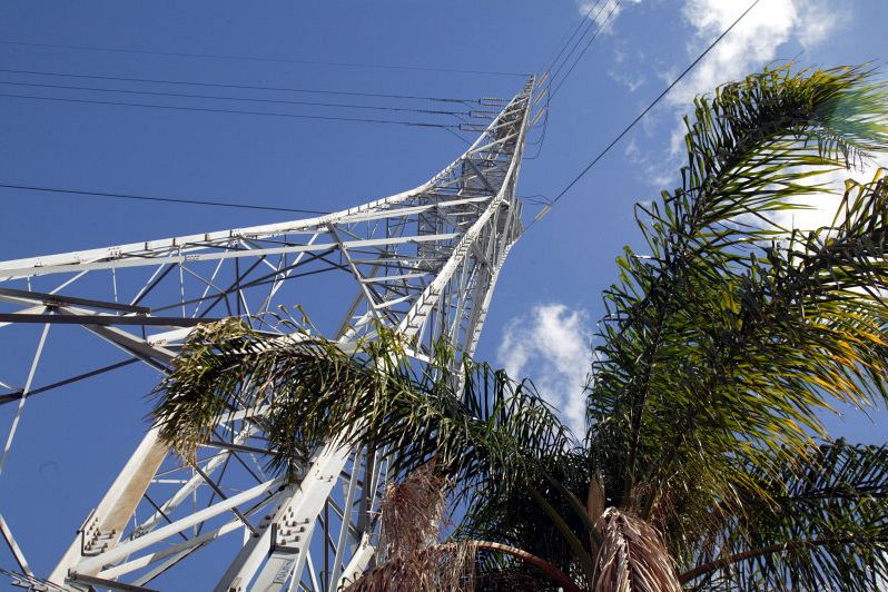 Queensland power grid to struggle with heatwave conditions
