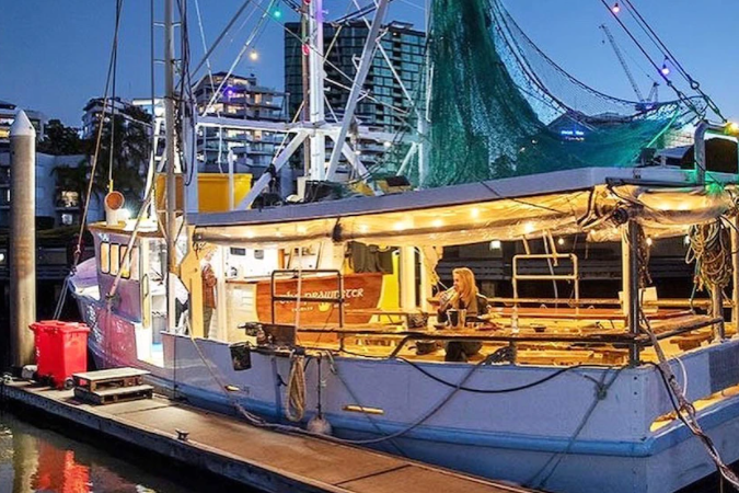Kangaroo Point marina residents happy to see commercial boats gone